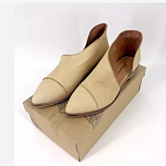 Free People Shoes - Free People Flat Royale Natural Flat Cut Out Shoes